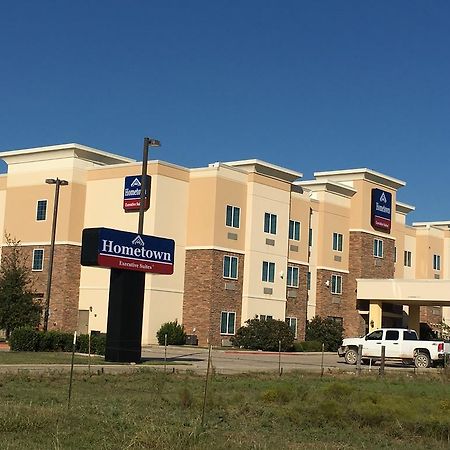 Hometown Executive Suites Bridgeport Esterno foto