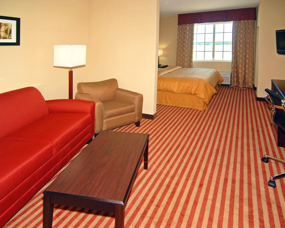 Hometown Executive Suites Bridgeport Esterno foto